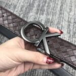 ⁦حزام كالفن كلاين جلد طبيعي للرجال⁩ - الصورة ⁦5⁩