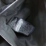 ⁦‎شنطة كروس تومي هيلفيغير رجالي⁩ - الصورة ⁦7⁩