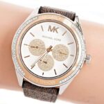 ⁦ساعه مايكل كورس للنساء MK7205⁩ - الصورة ⁦2⁩