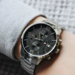 ⁦ساعة تومي هيلفيغر للرجال 1710356⁩ - الصورة ⁦6⁩