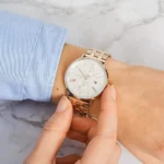 ⁦ساعة تومي هيلفيغر للنساء 1782070⁩ - الصورة ⁦8⁩