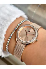⁦ساعة تومى هيلفيغر للنساء 1782700⁩ - الصورة ⁦4⁩