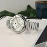 ⁦ساعة تومي هيلفيغر للنساء 1782701⁩ - الصورة ⁦4⁩